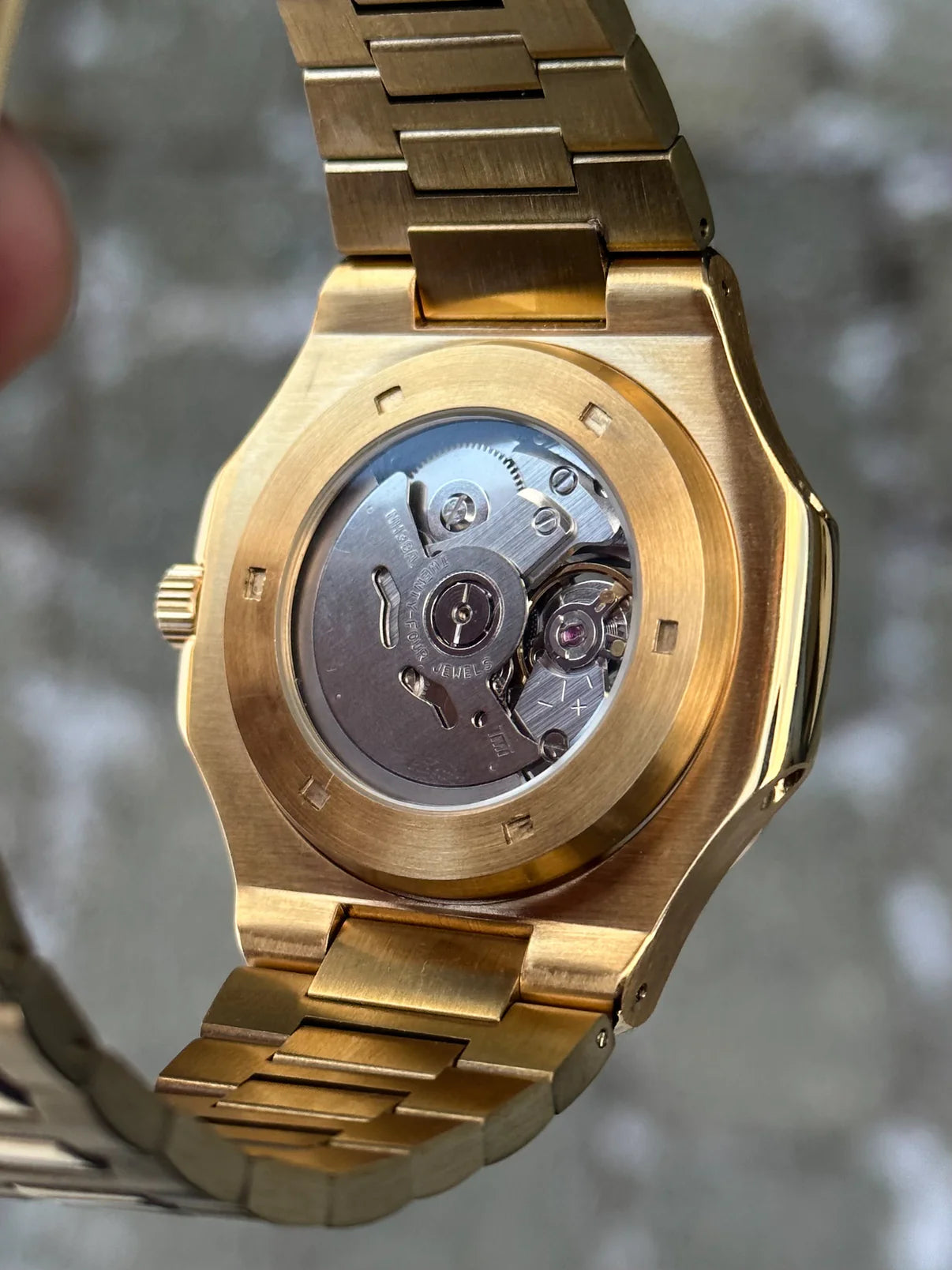 Gold Open Heart Nautilus Mod