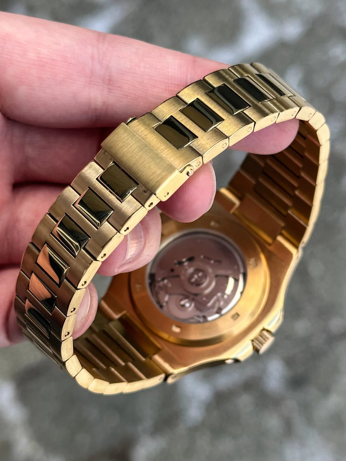 Gold Open Heart Nautilus Mod
