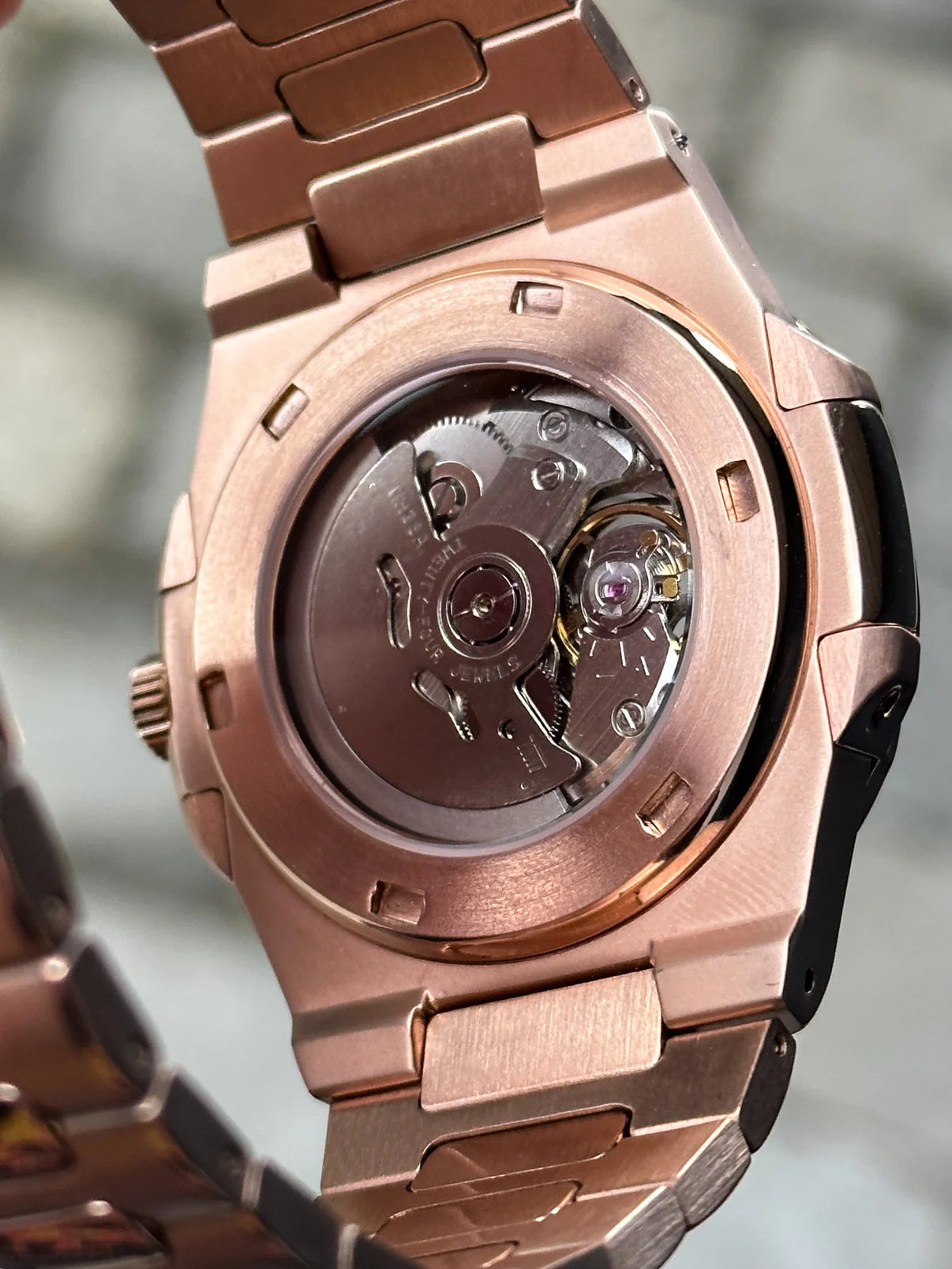 Rosegold Open Heart Nautilus Mod