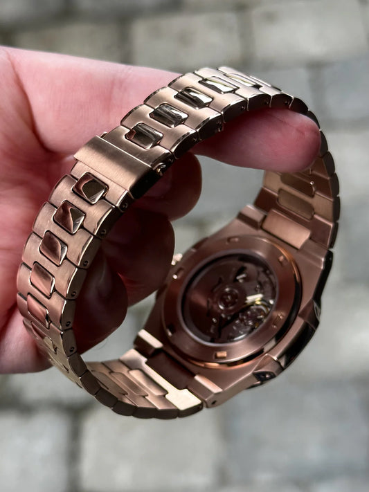Rosegold Open Heart Nautilus Mod